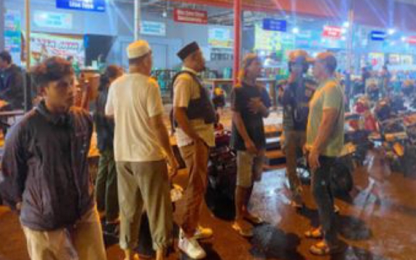 Gelar Patroli Wilayah, Satpol PP Kota Ternate Amankan Pengamen di Pusat Kuliner